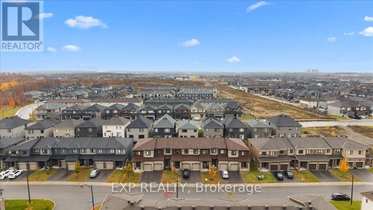 925 ATHENRY COURT