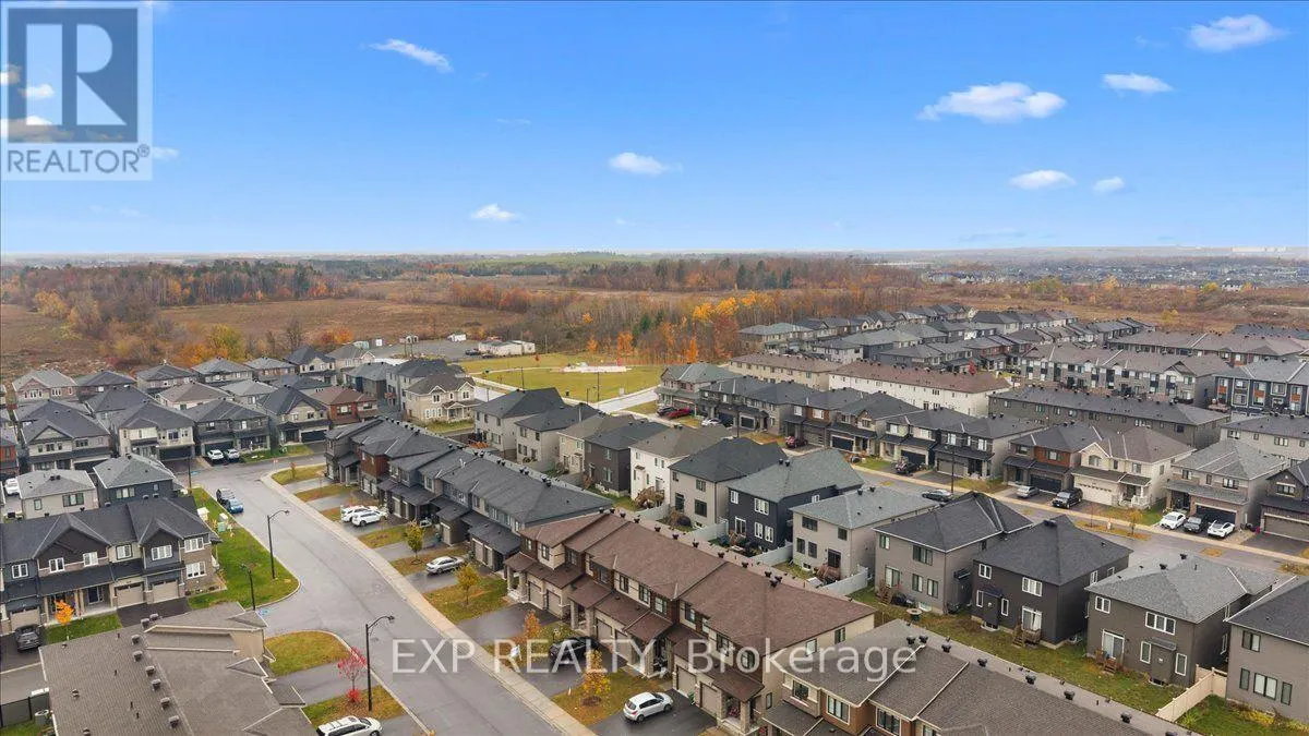 925 ATHENRY COURT