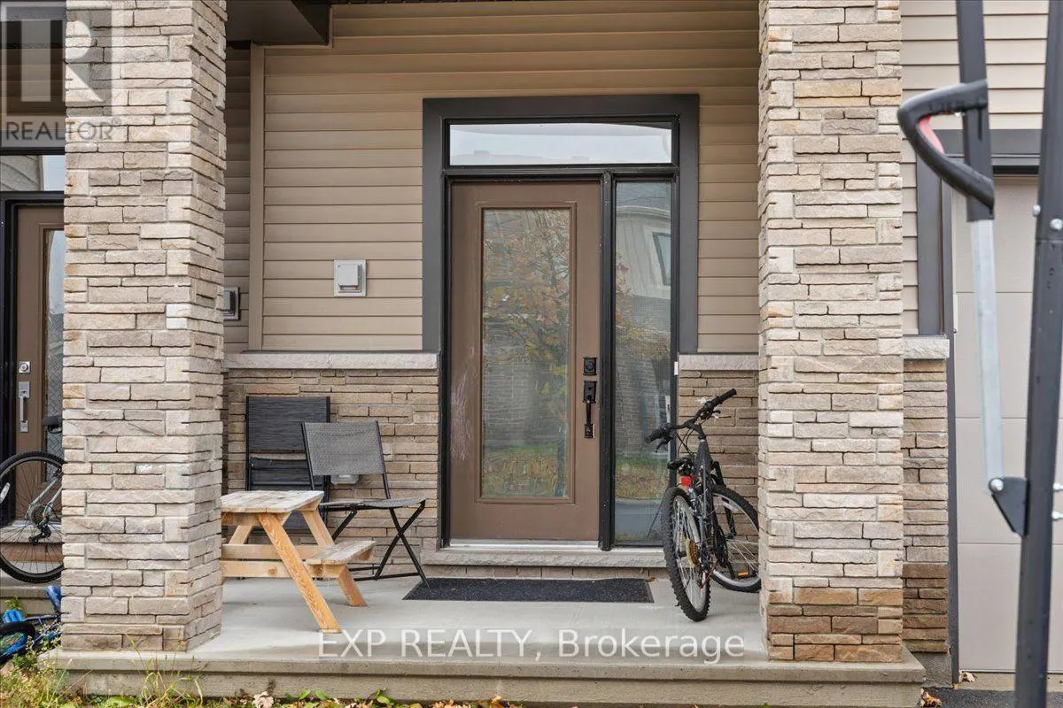 925 ATHENRY COURT