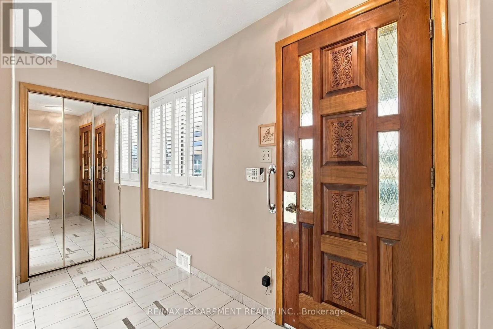 15 FLORA DRIVE
