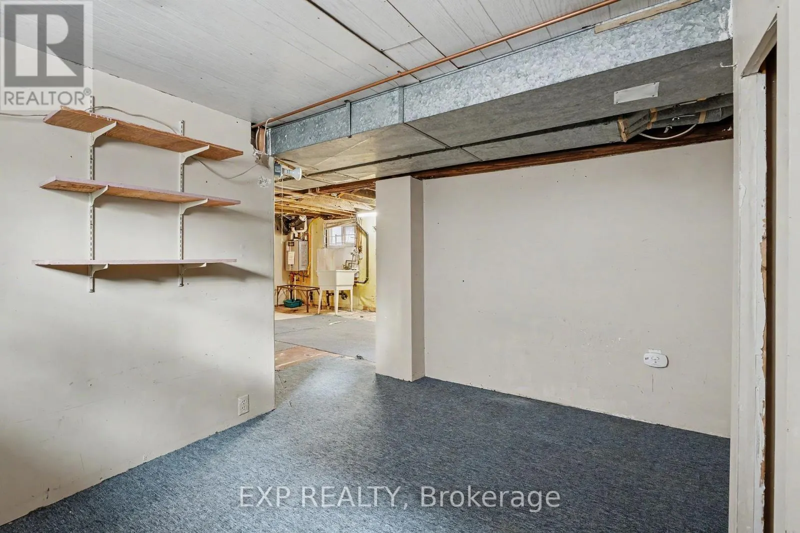 125 DUFFERIN STREET E
