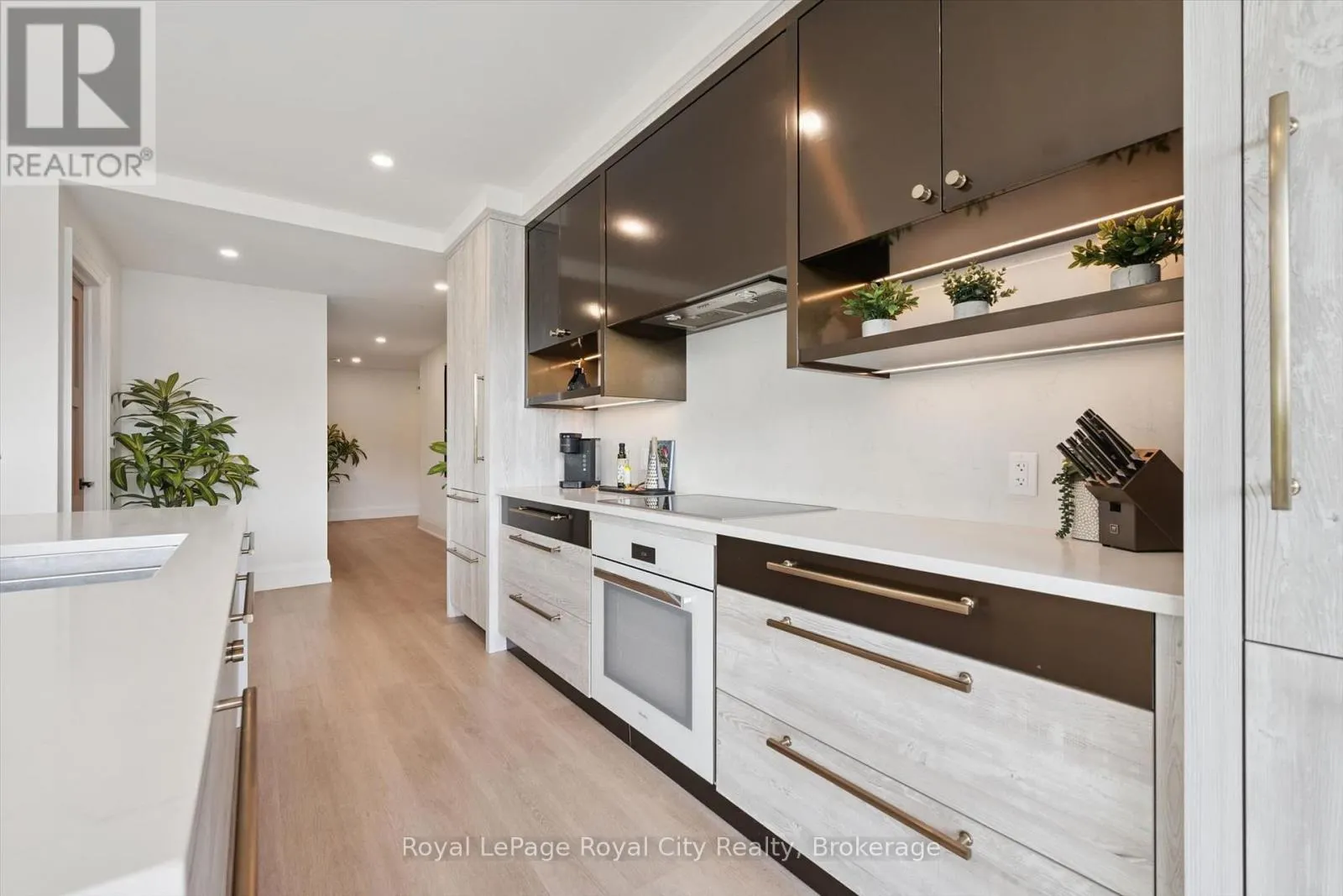226 - 6523 WELLINGTON ROAD 7 #226