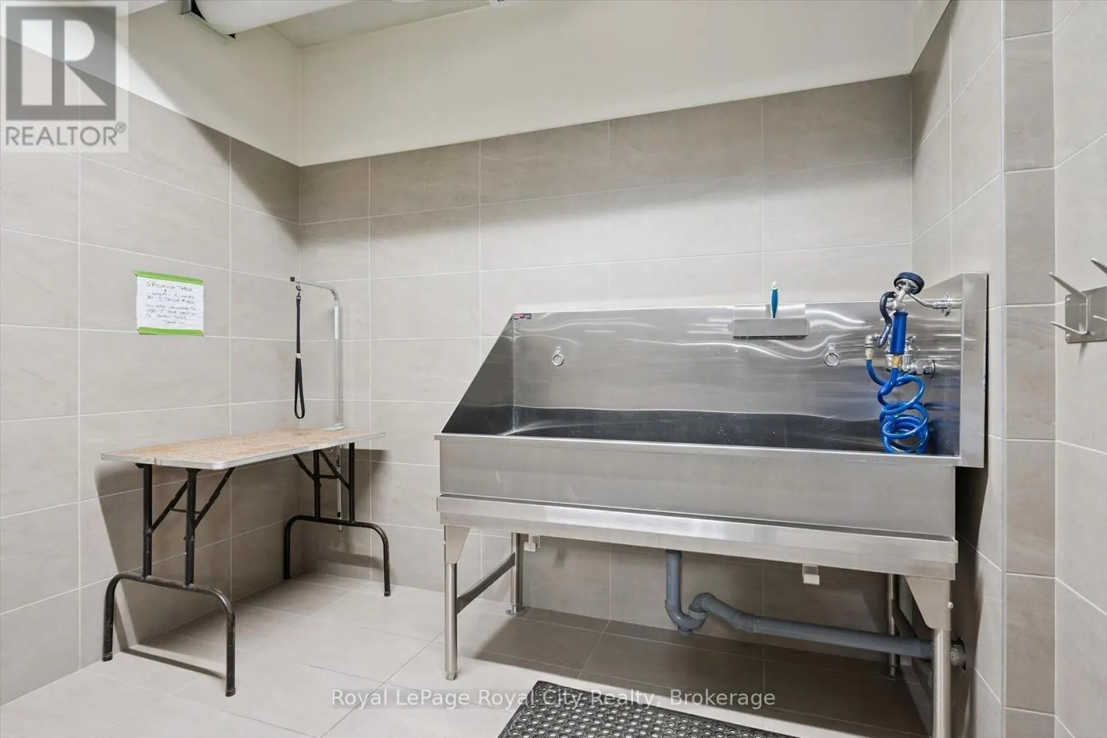 226 - 6523 WELLINGTON ROAD 7 #226