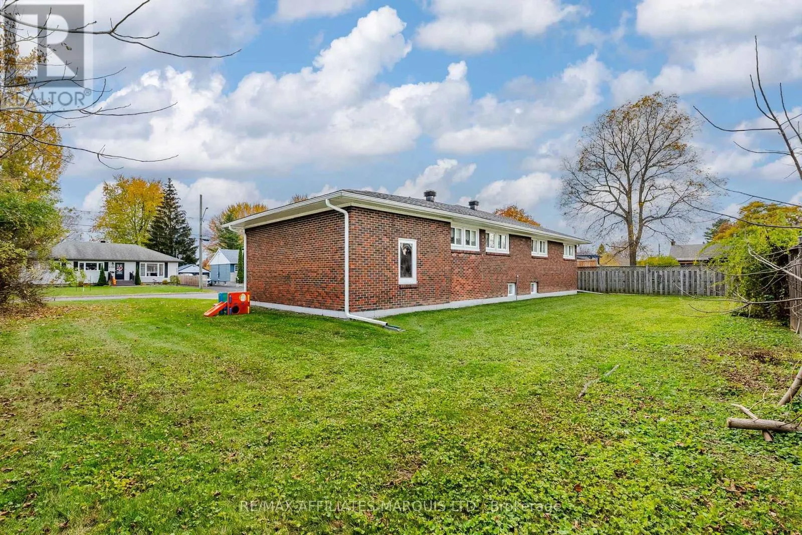 1307 PRINCESS STREET