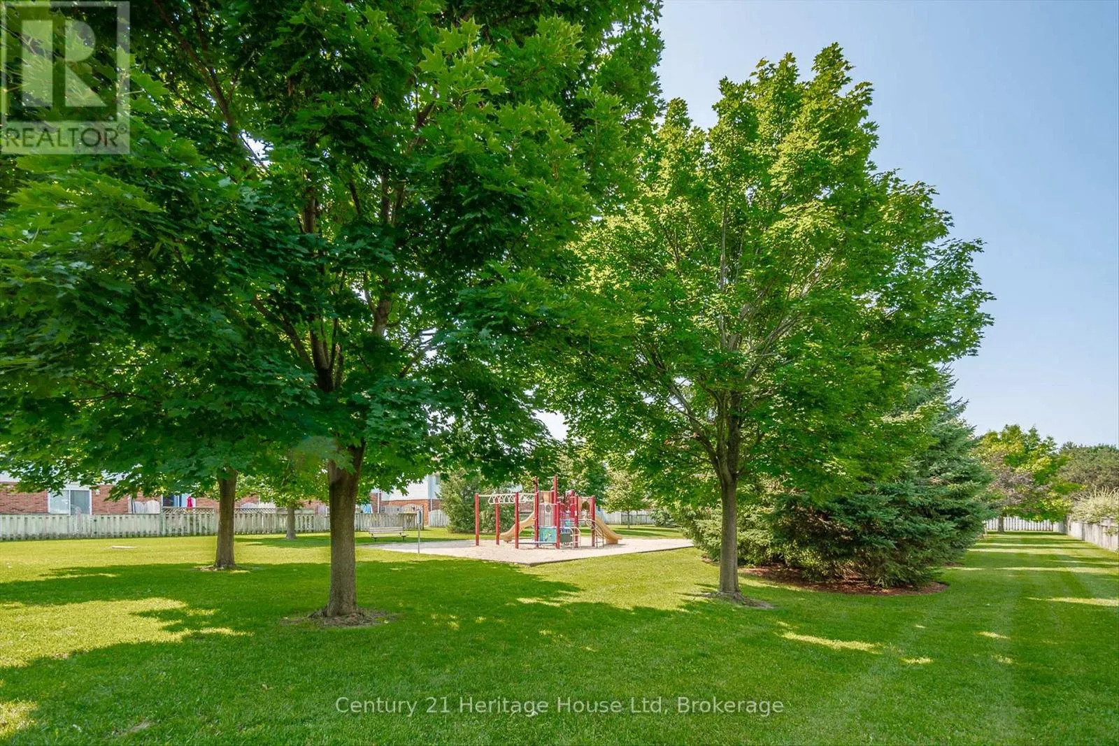 3 - 129 VICTORIA ROAD #3