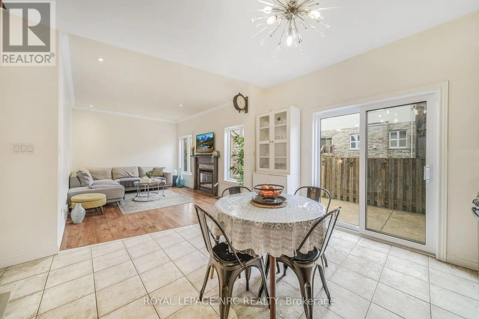 7 - 310 SOUTHBROOK DRIVE #7