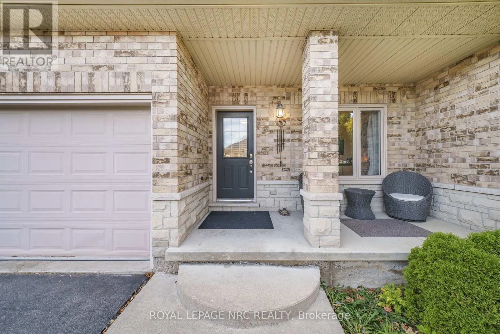 7 - 310 SOUTHBROOK DRIVE #7
