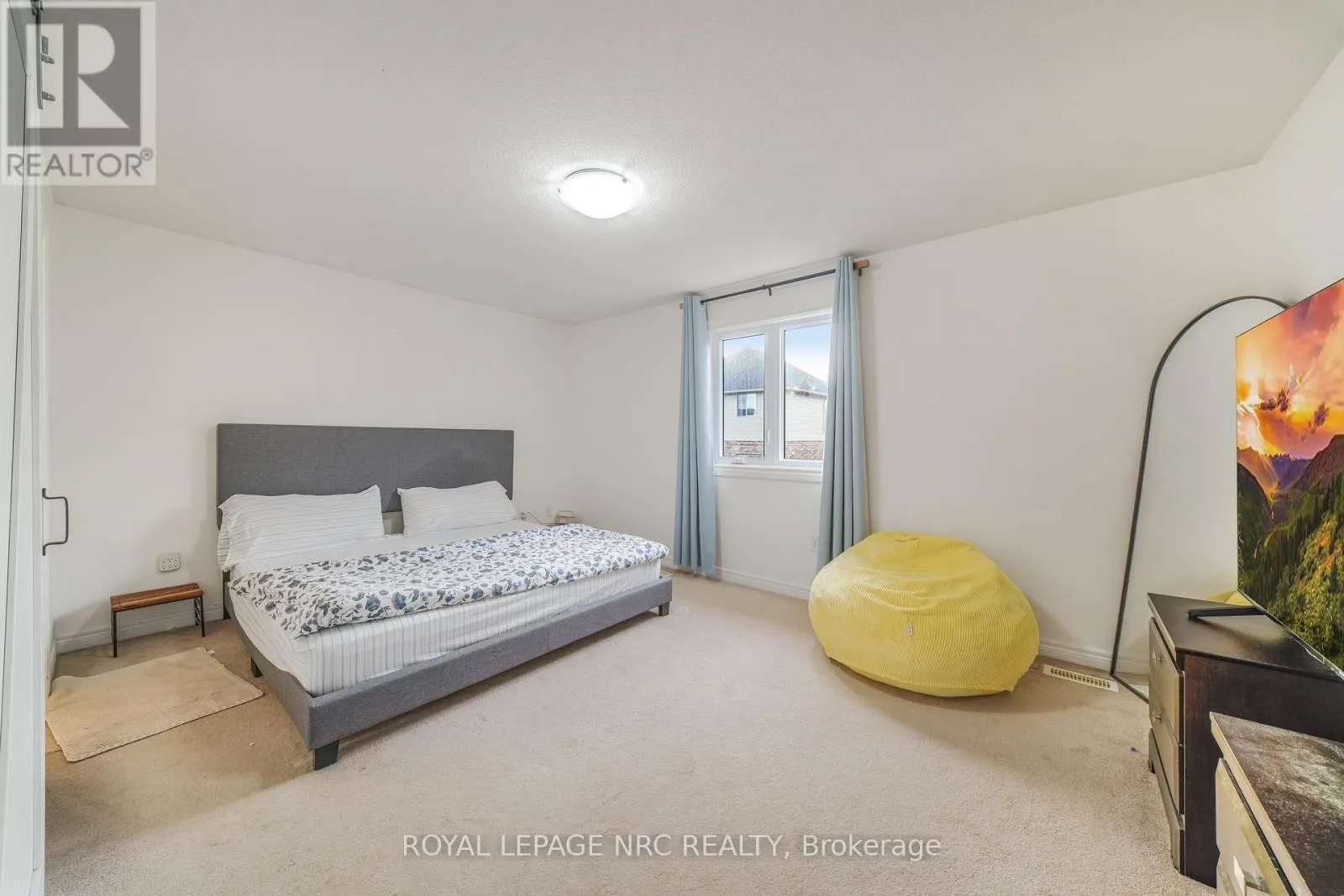 7 - 310 SOUTHBROOK DRIVE #7