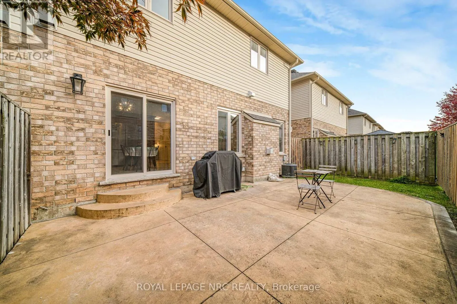 7 - 310 SOUTHBROOK DRIVE #7