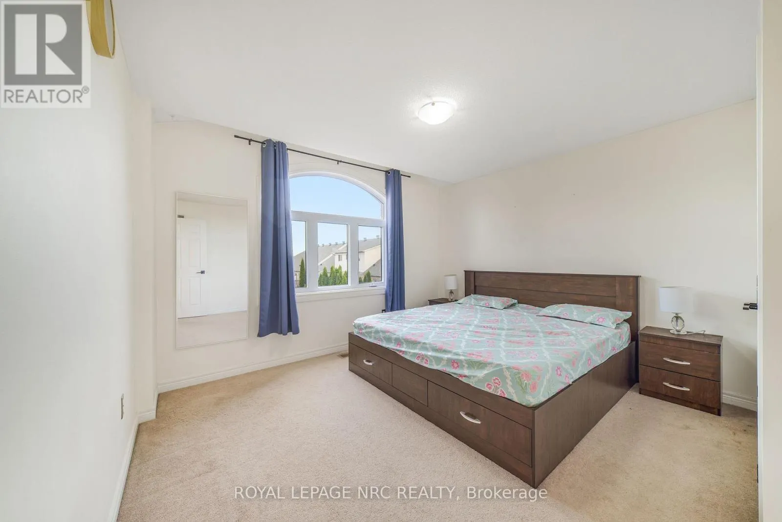 7 - 310 SOUTHBROOK DRIVE #7