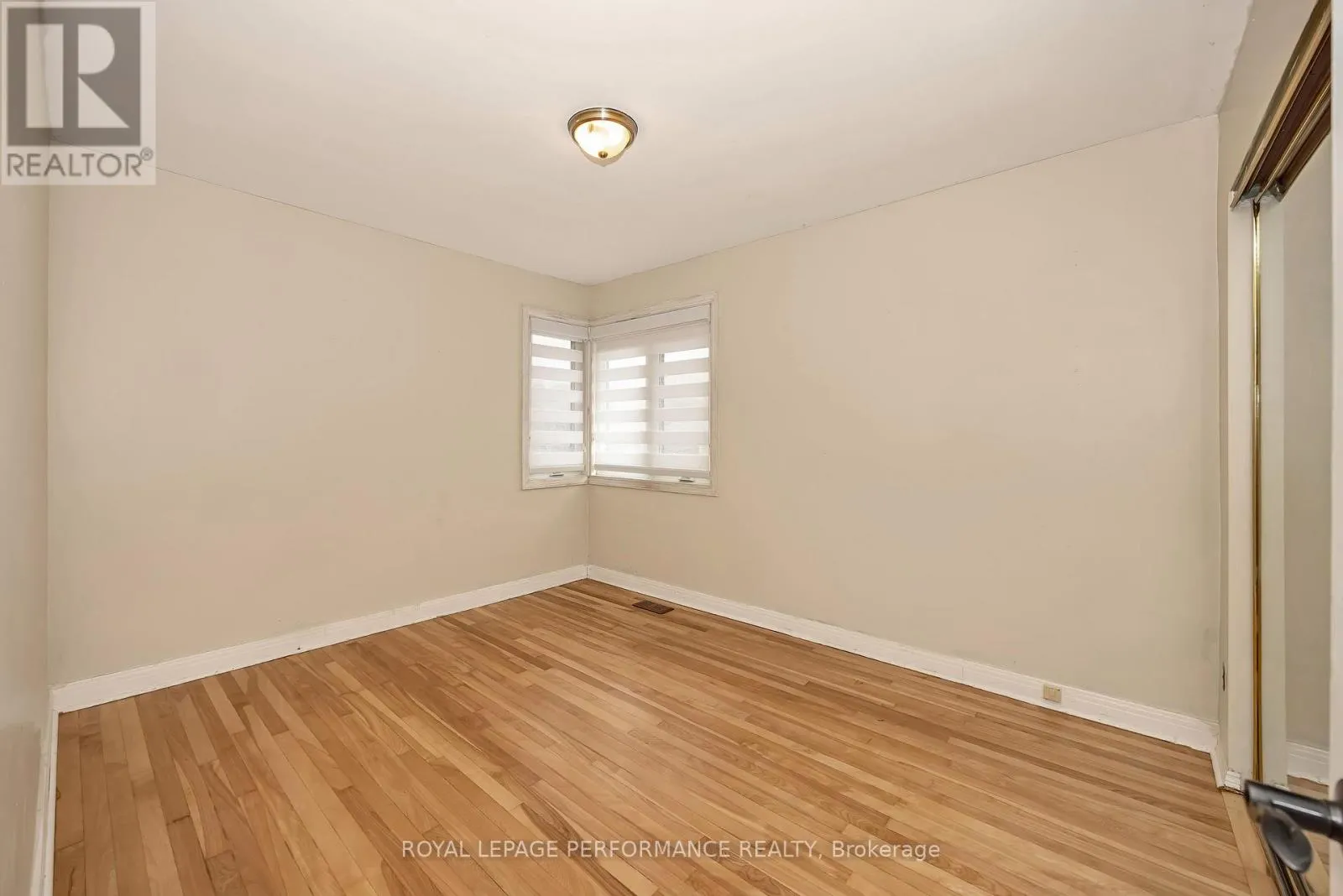 1045 BLAIR ROAD