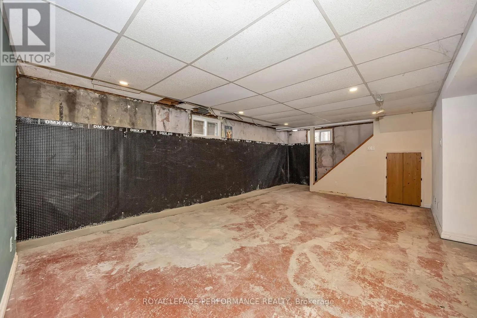 1045 BLAIR ROAD
