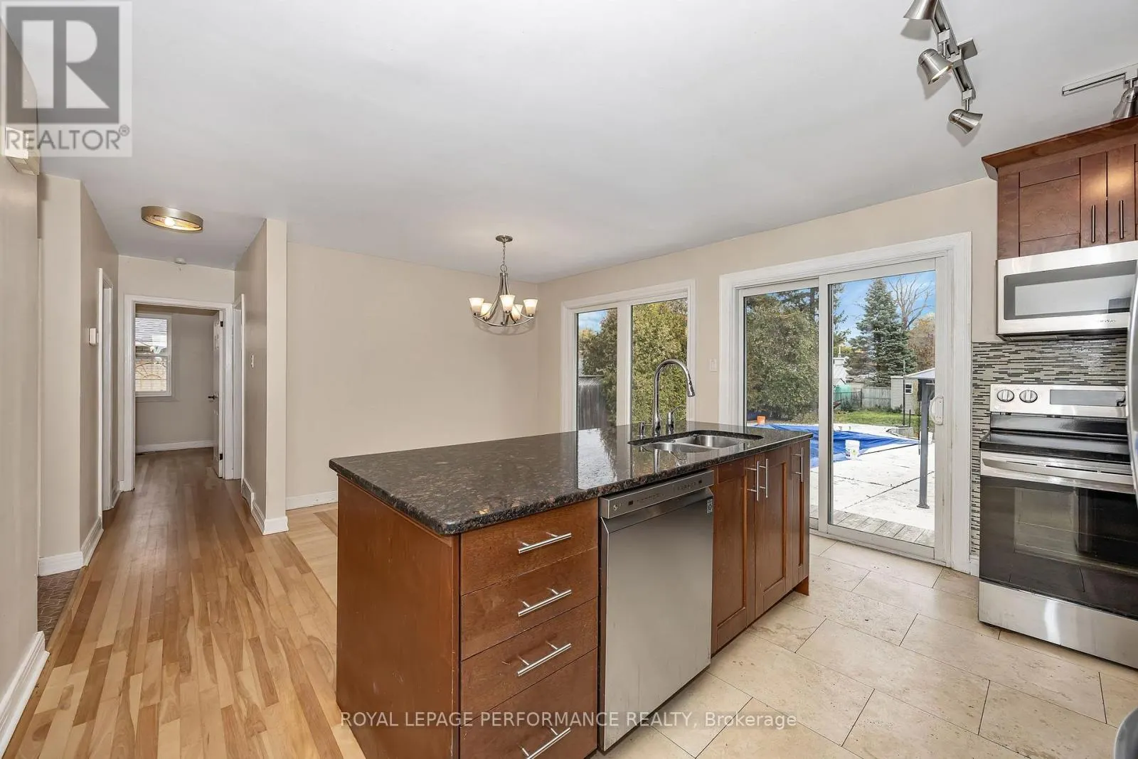 1045 BLAIR ROAD