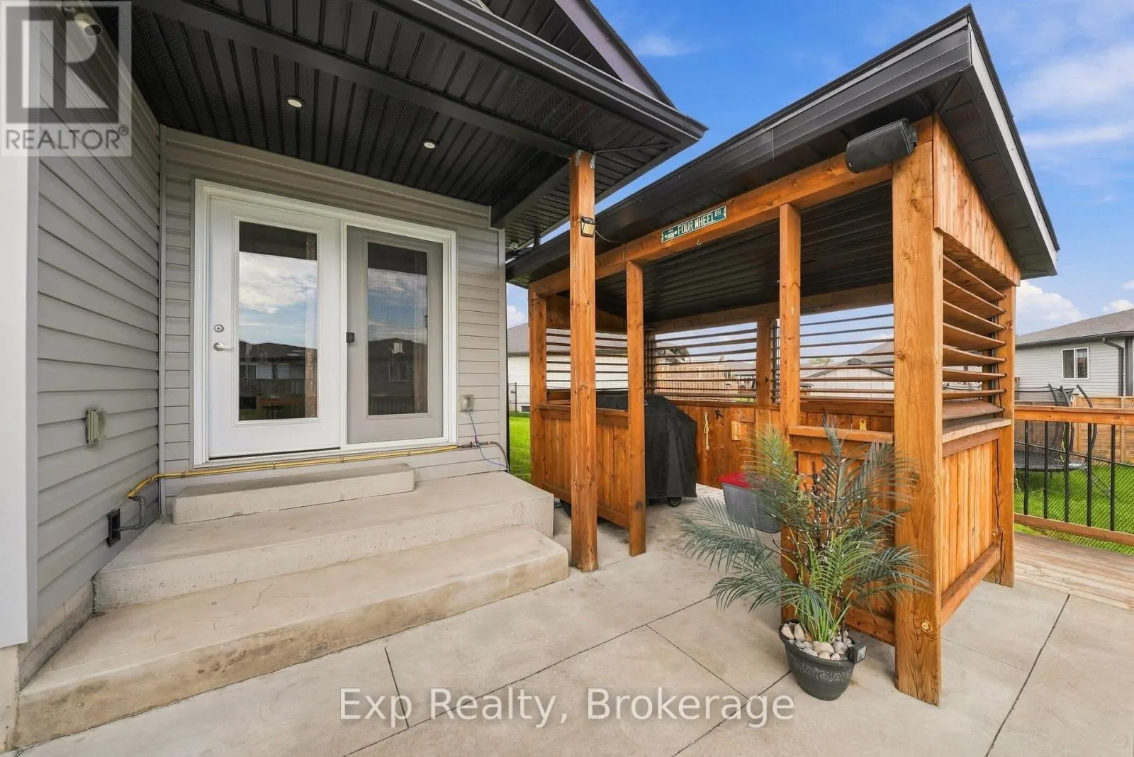 14 LEHTINEN CRESCENT