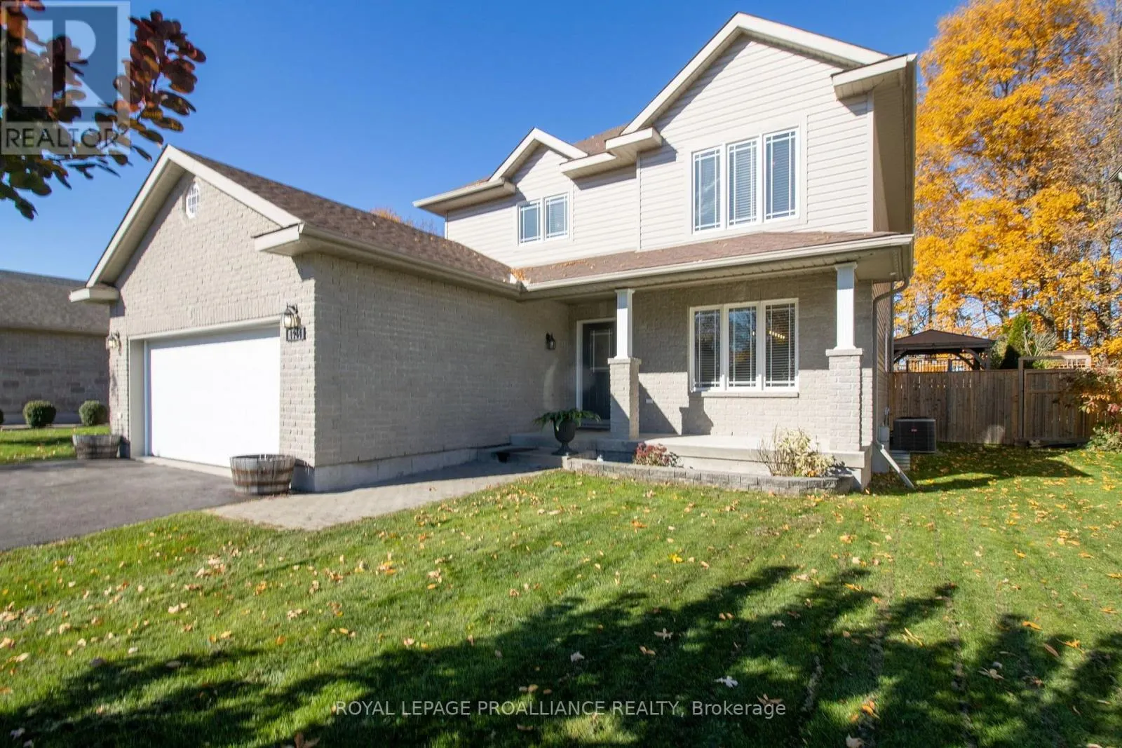 1034 FITZSIMMONS DRIVE