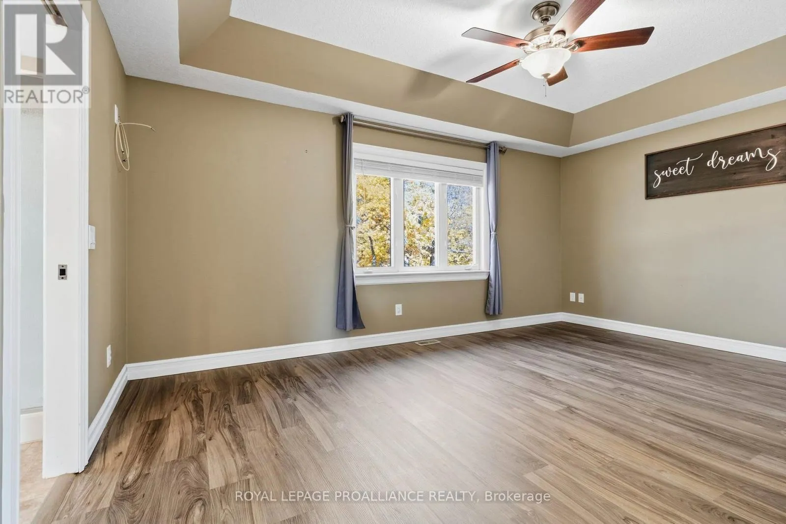1034 FITZSIMMONS DRIVE