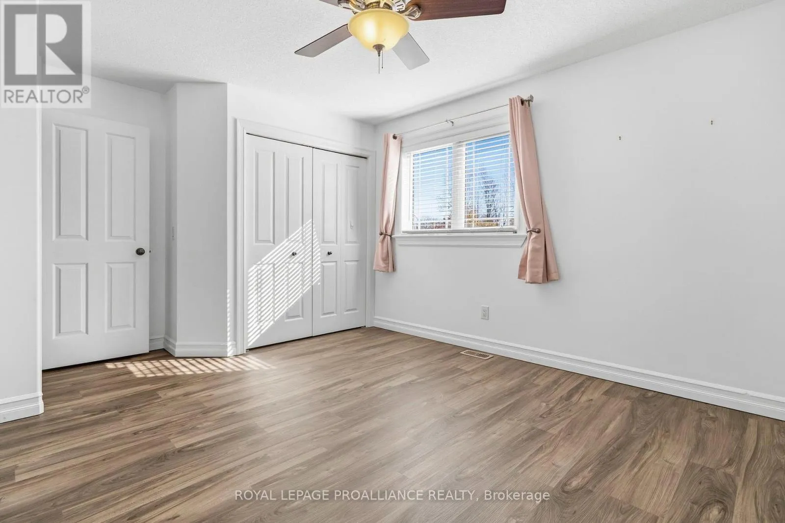 1034 FITZSIMMONS DRIVE