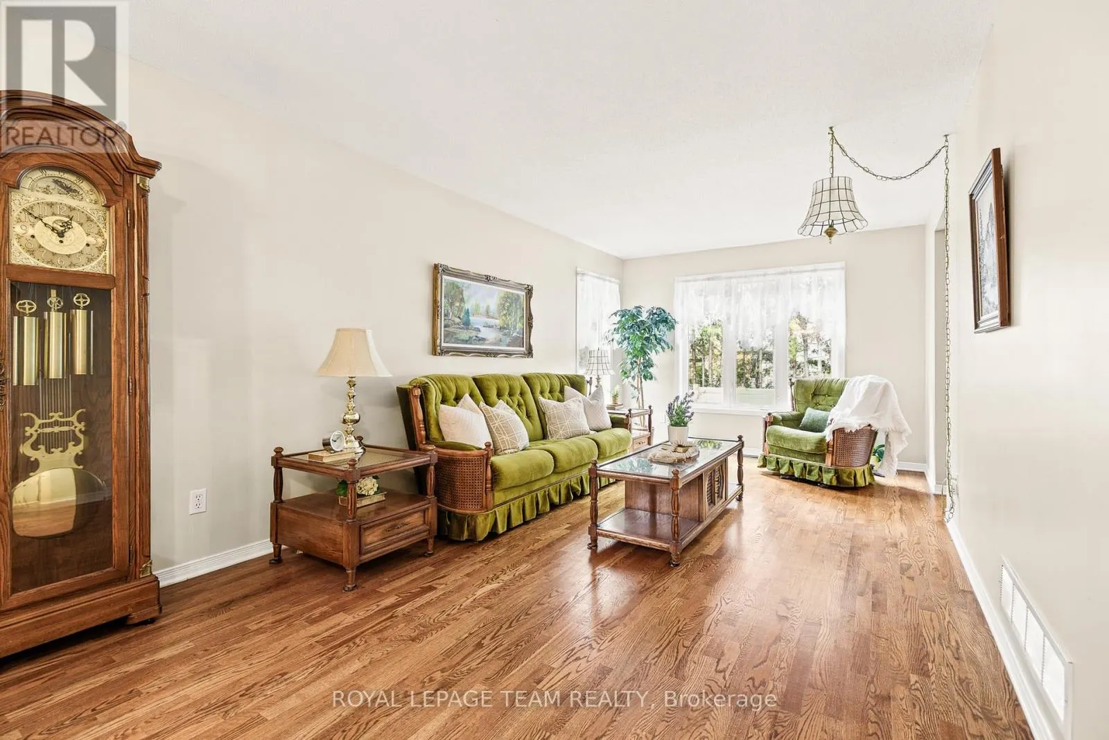 127 KINROSS PRIVATE