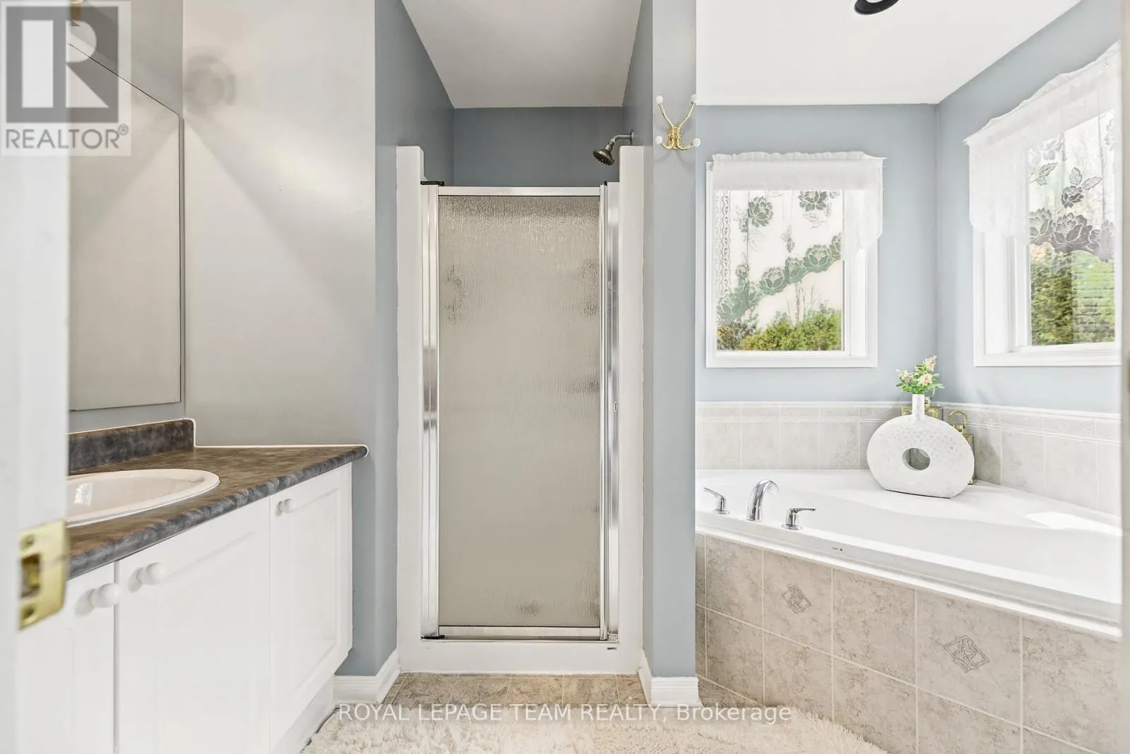 127 KINROSS PRIVATE