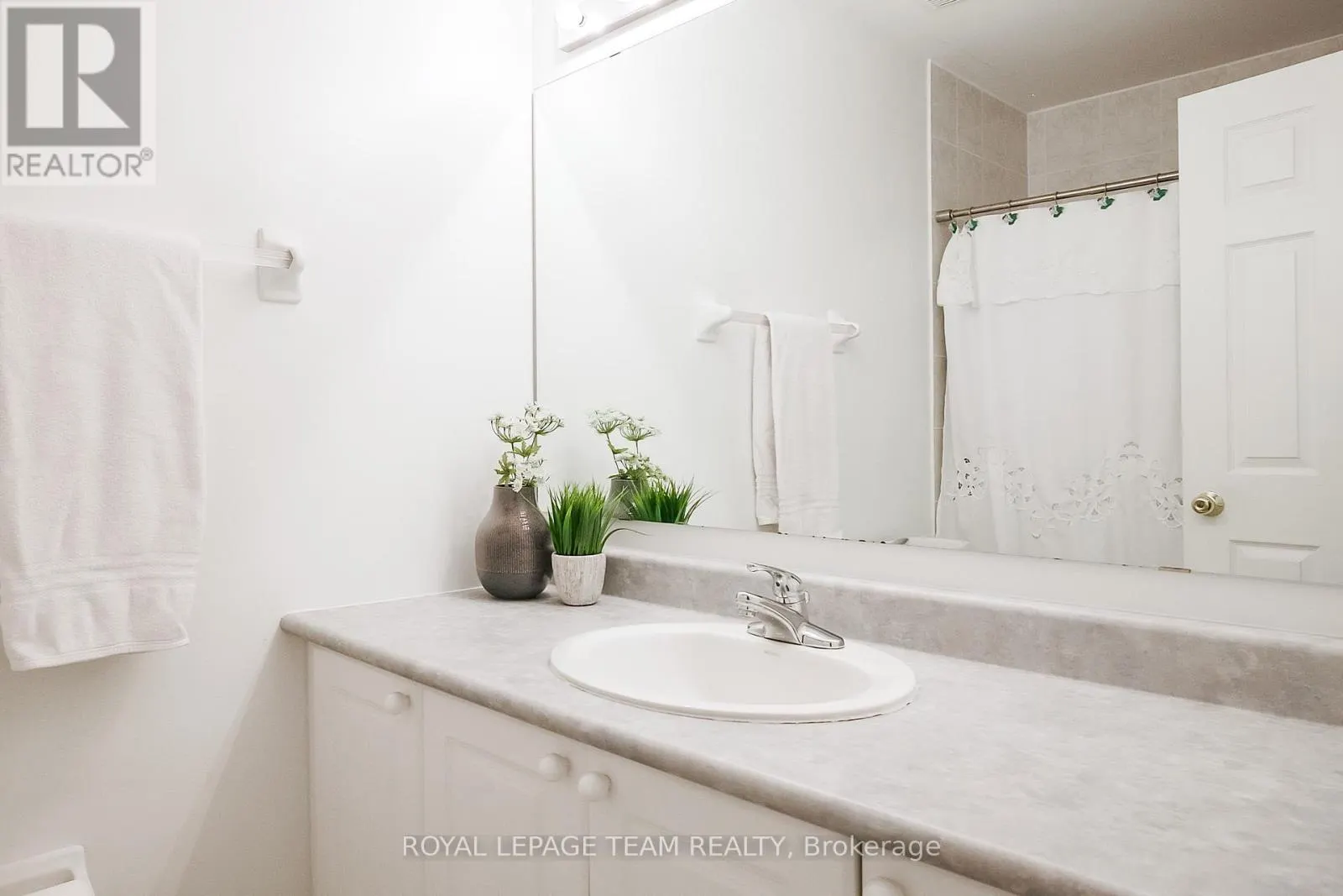 127 KINROSS PRIVATE