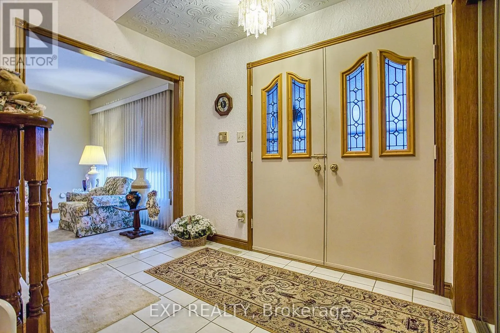 11 ELLEN AVENUE