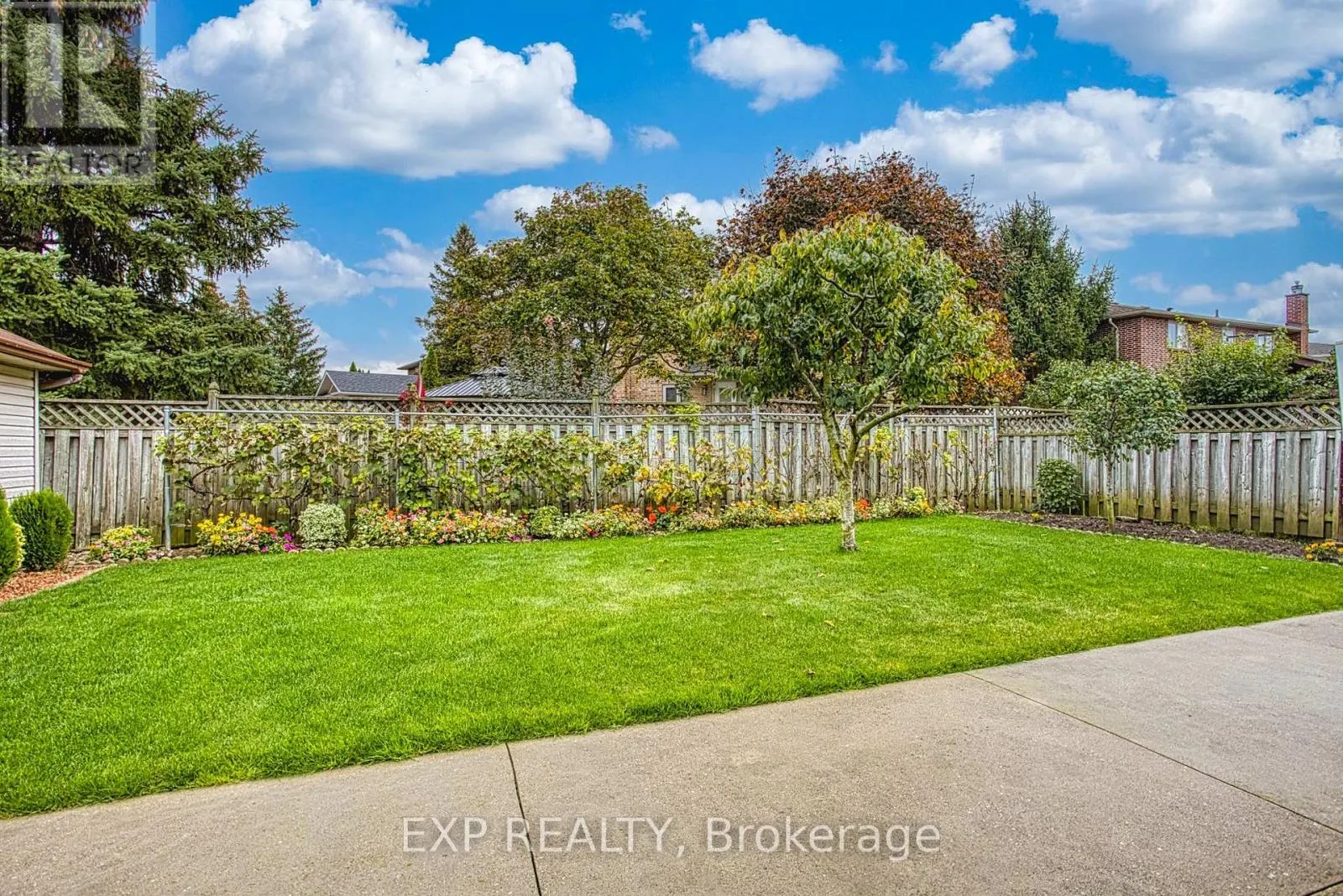 11 ELLEN AVENUE