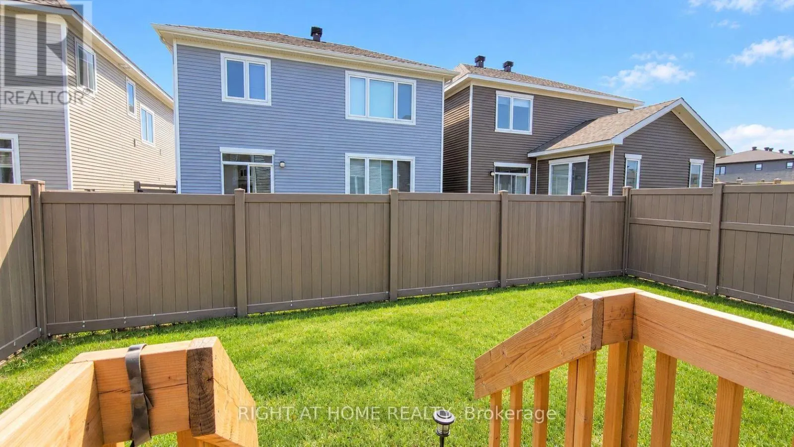 52 MOONBEAM STREET