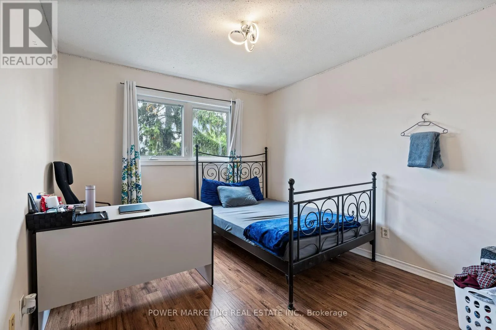 76 - 2111 MONTREAL ROAD
