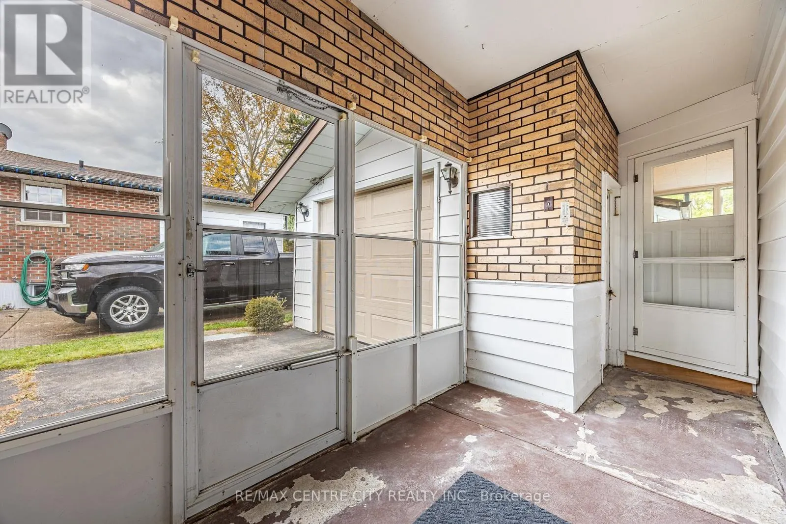 36 COYNE STREET