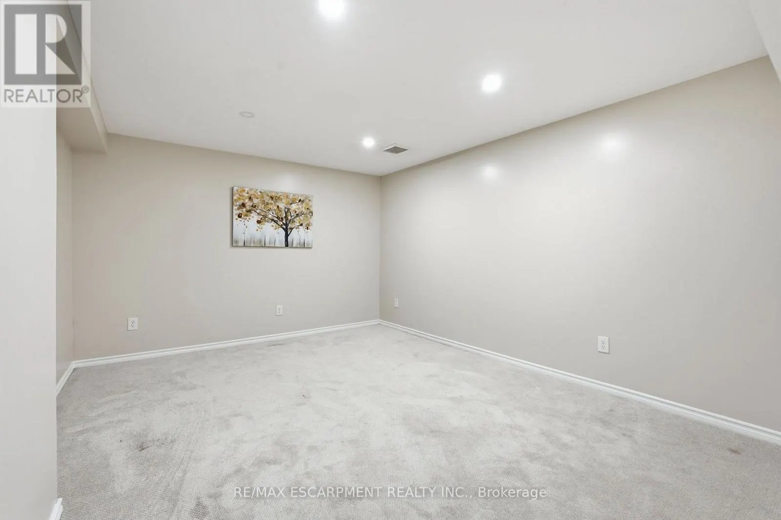 18 SABLE DRIVE