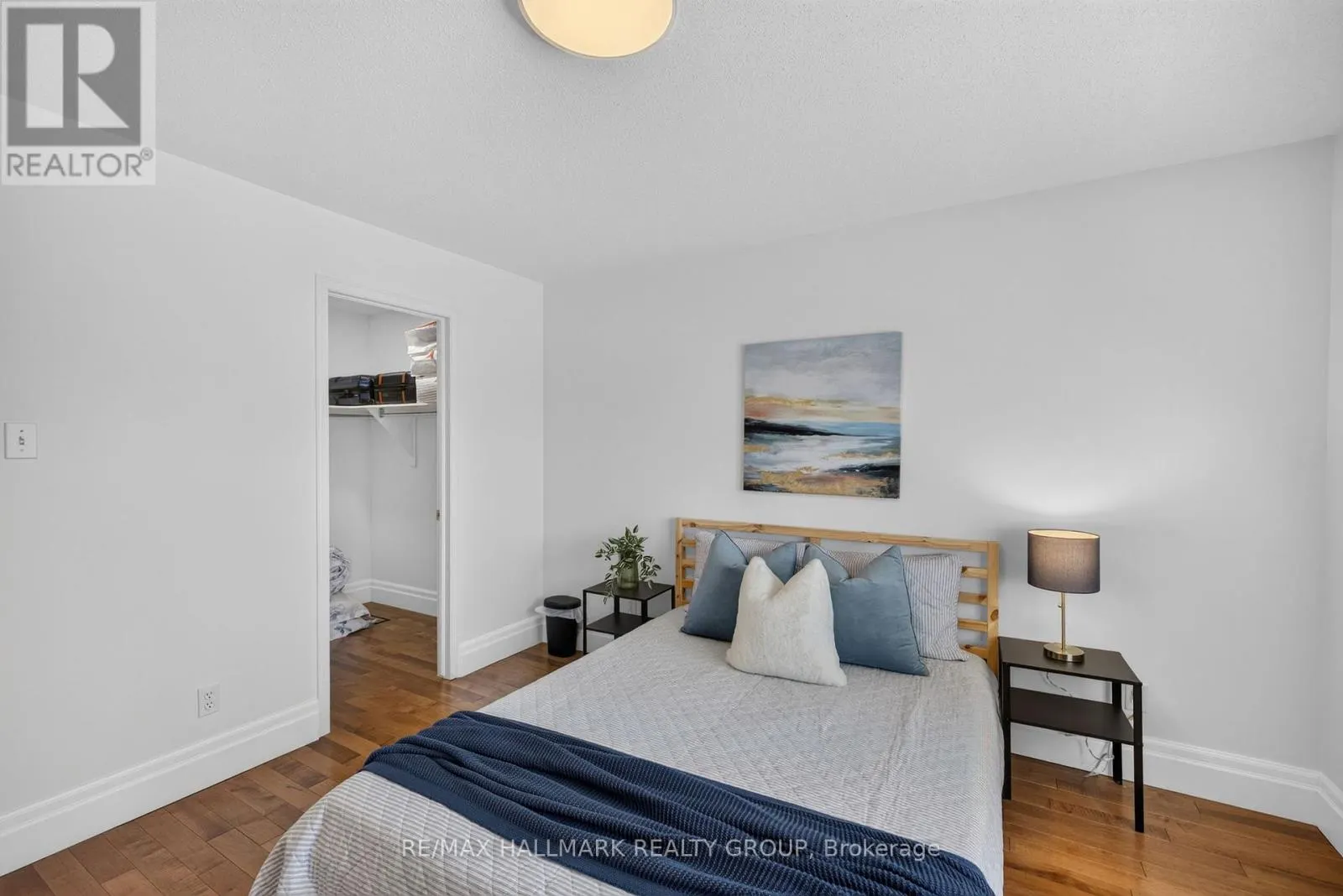 42 GLENRILL PLACE S