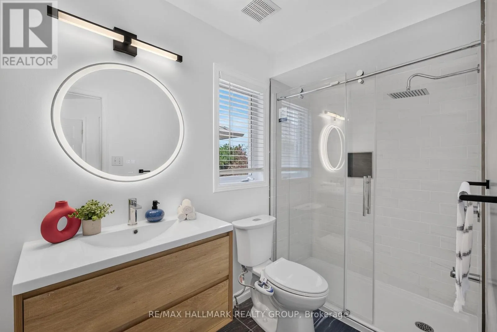 42 GLENRILL PLACE S