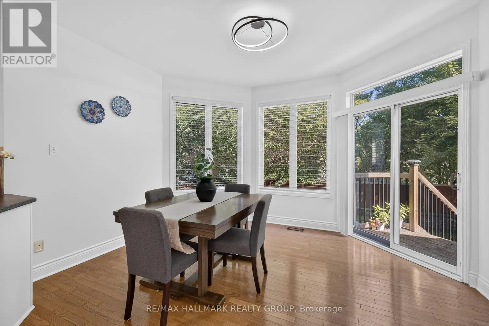 42 GLENRILL PLACE S