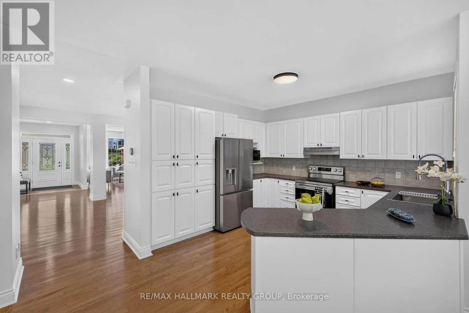 42 GLENRILL PLACE S