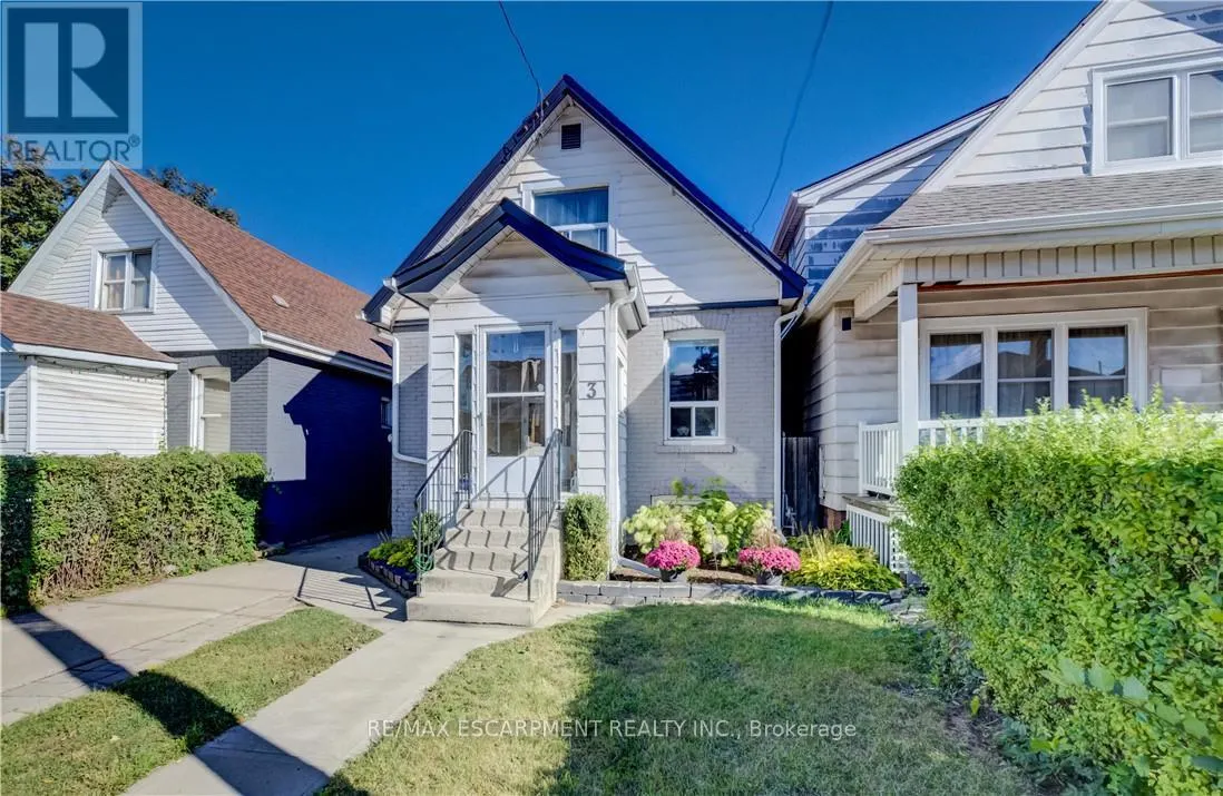 3 CRAIGMILLER AVENUE