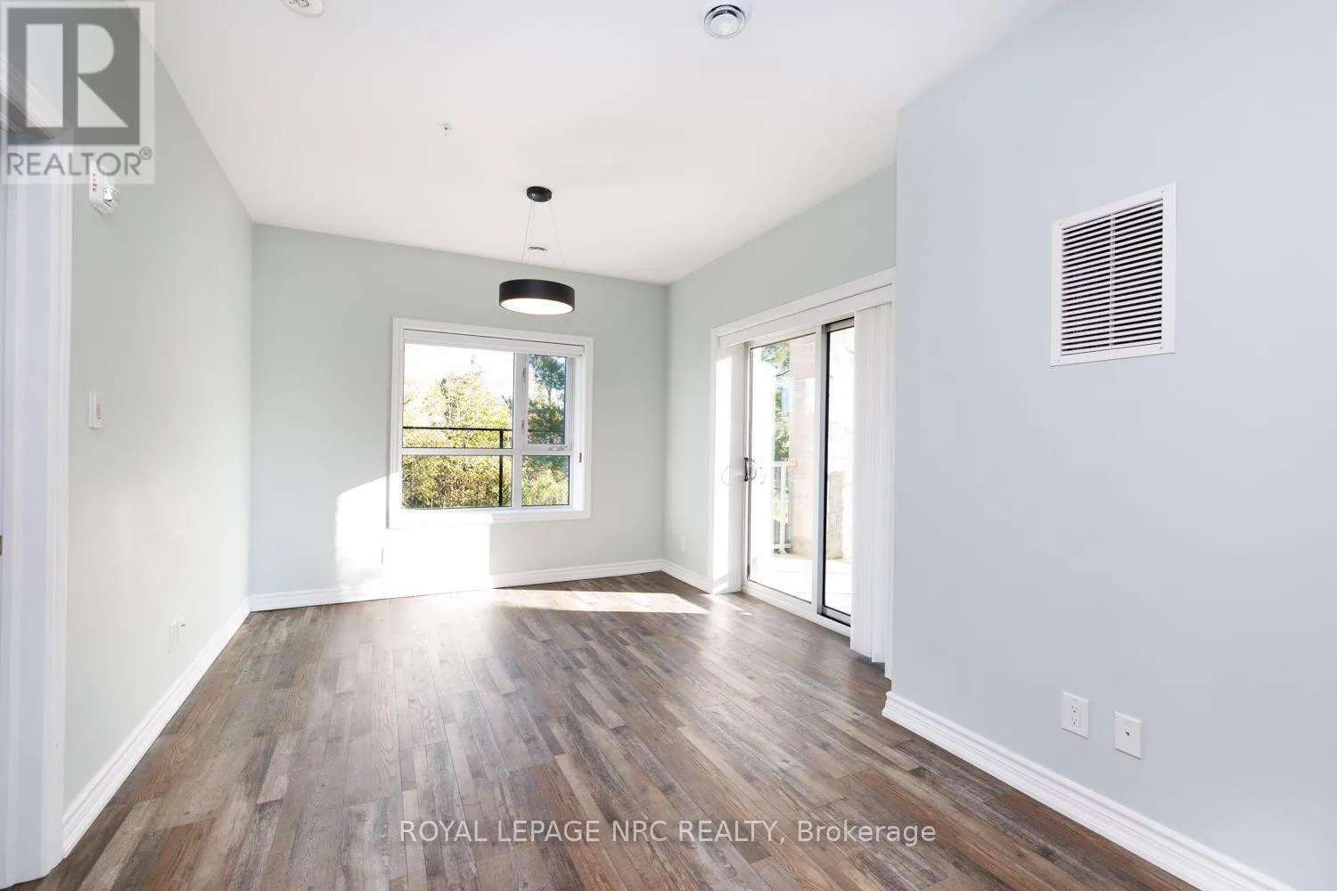 110 - 529 SOUTH PELHAM ROAD #110