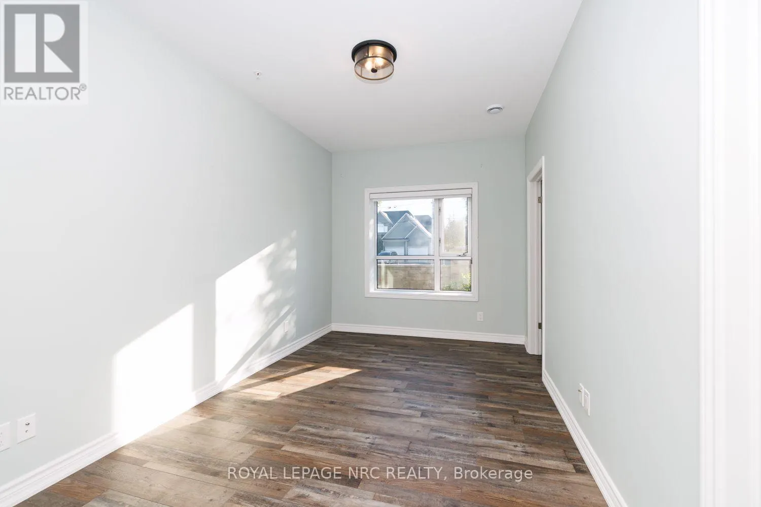 110 - 529 SOUTH PELHAM ROAD #110