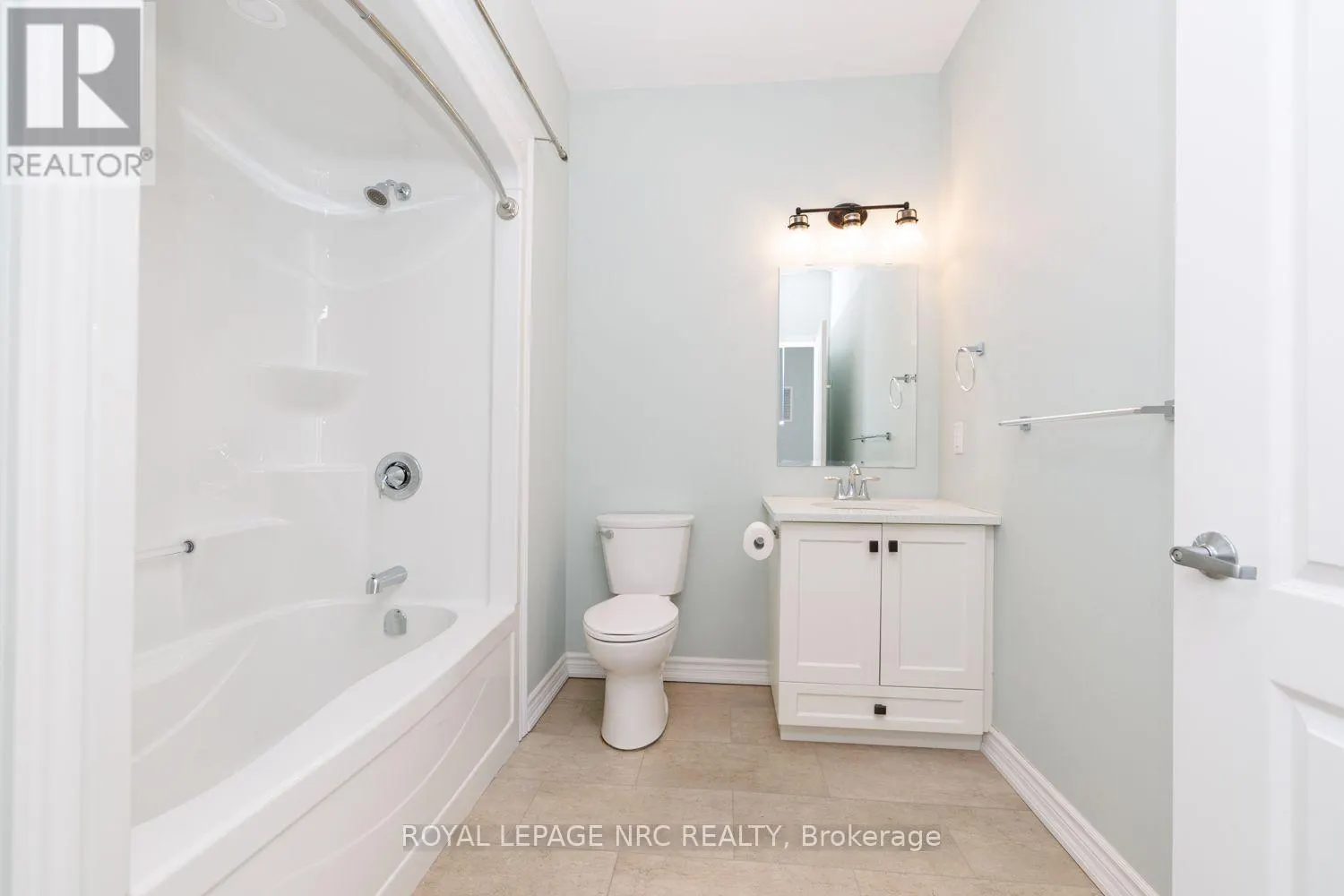 110 - 529 SOUTH PELHAM ROAD #110