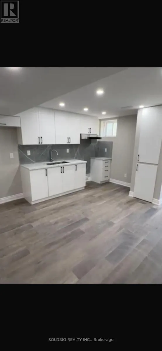 47 WEST OAK TRAIL