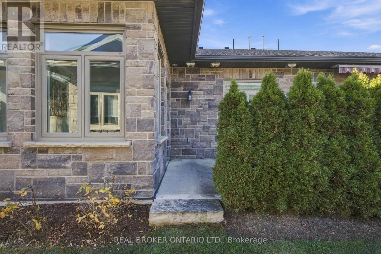 47 - 375 MITCHELL ROAD S
