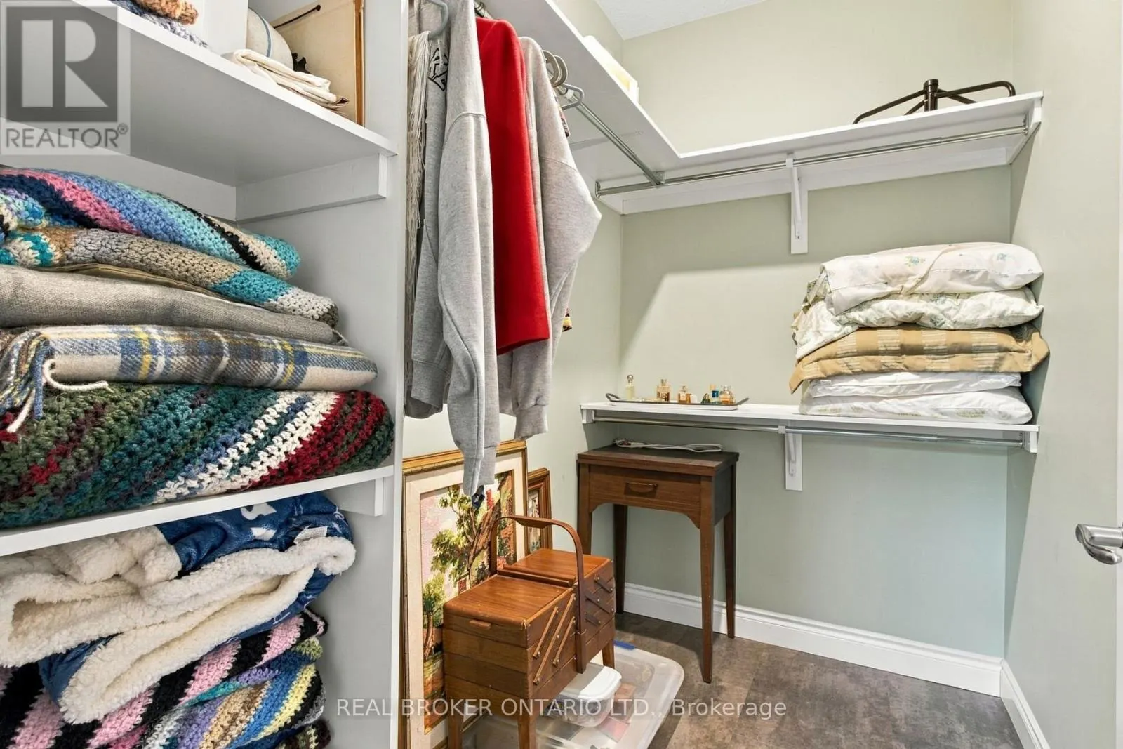 47 - 375 MITCHELL ROAD S