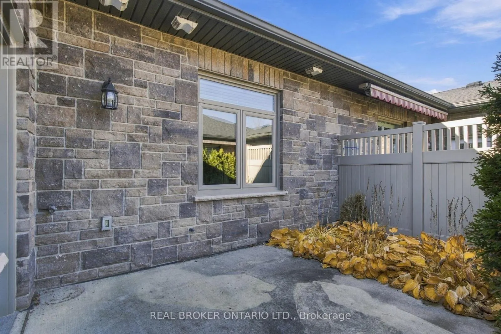 47 - 375 MITCHELL ROAD S