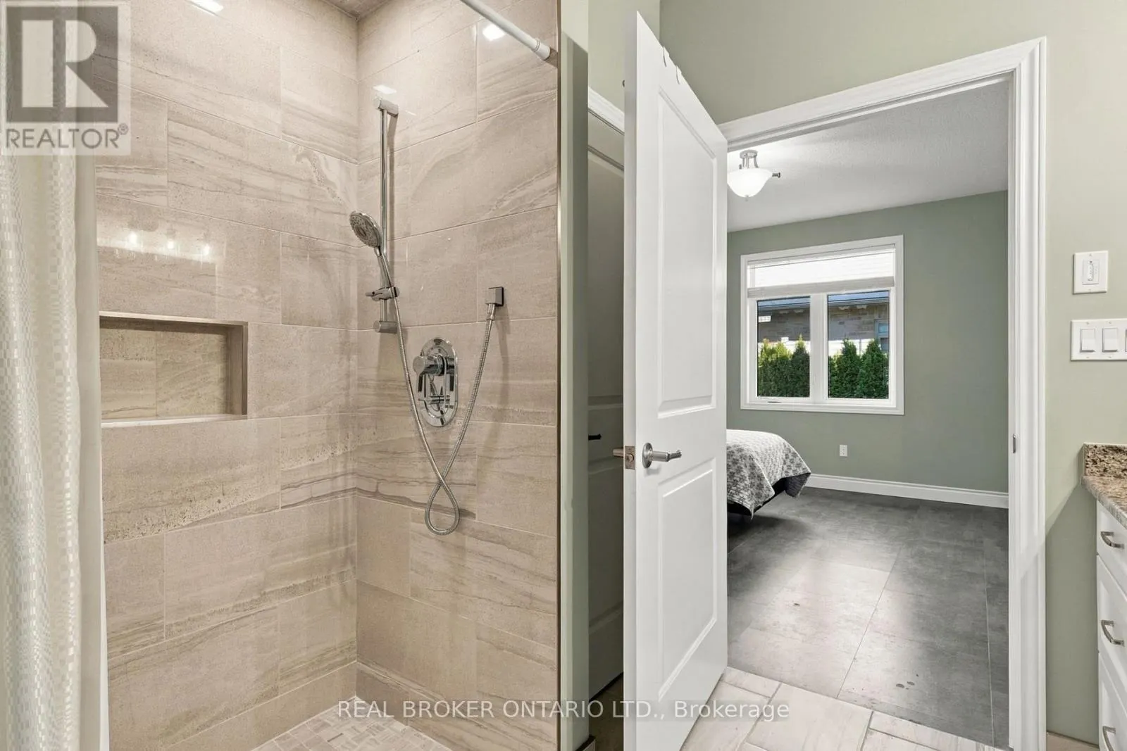 47 - 375 MITCHELL ROAD S