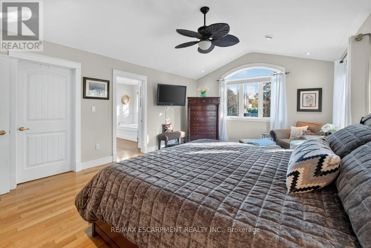 3370 MARLIN COURT