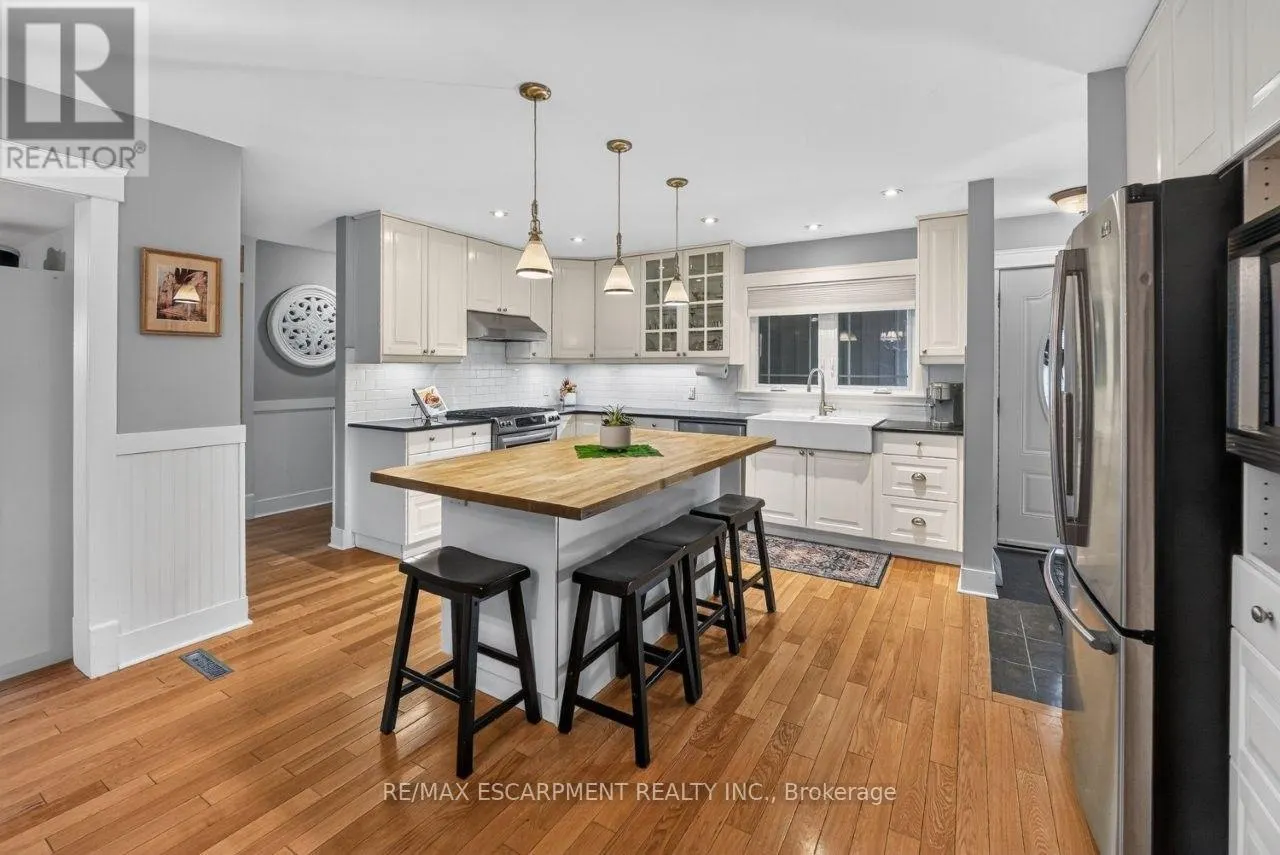 3370 MARLIN COURT