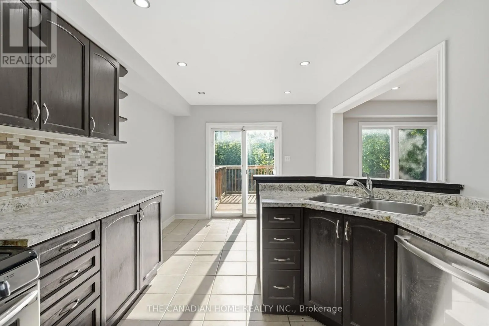 14 - 78 PEACHWOOD CRESCENT