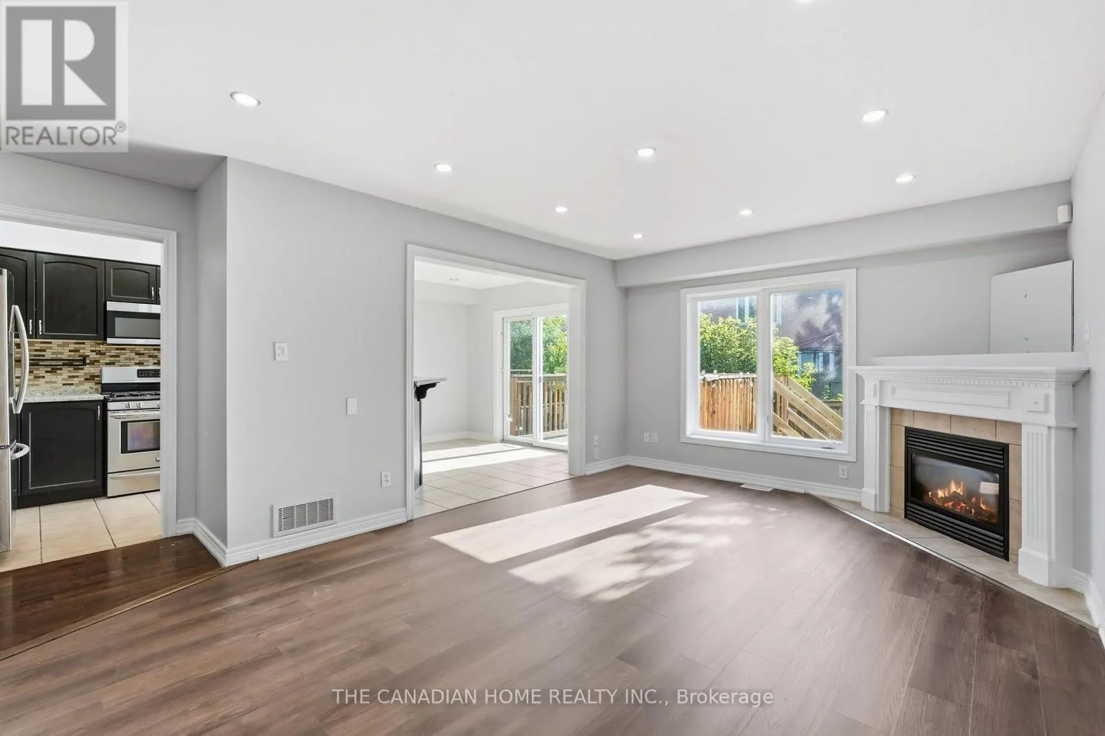 14 - 78 PEACHWOOD CRESCENT