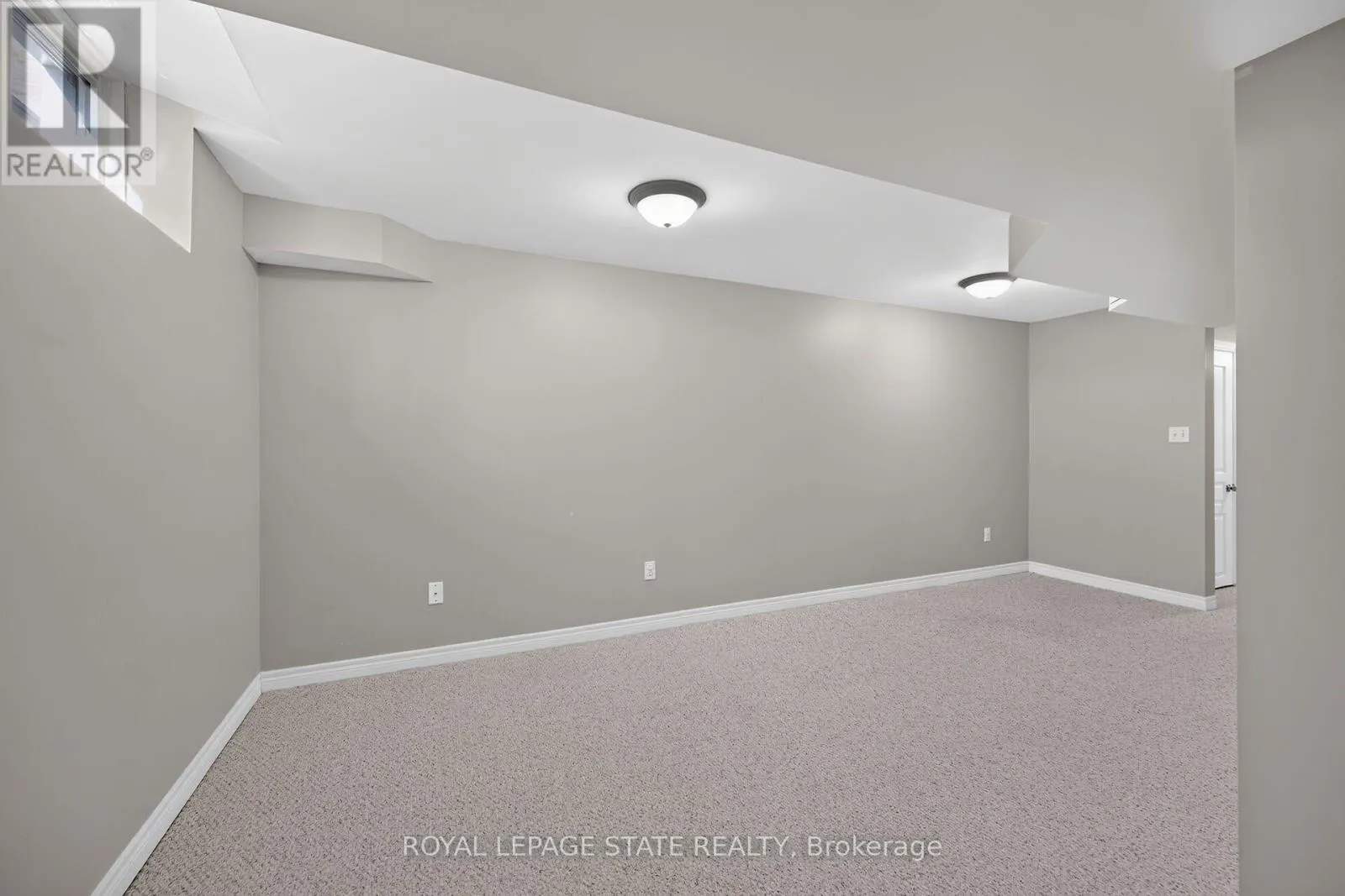 16 BROWVIEW DRIVE