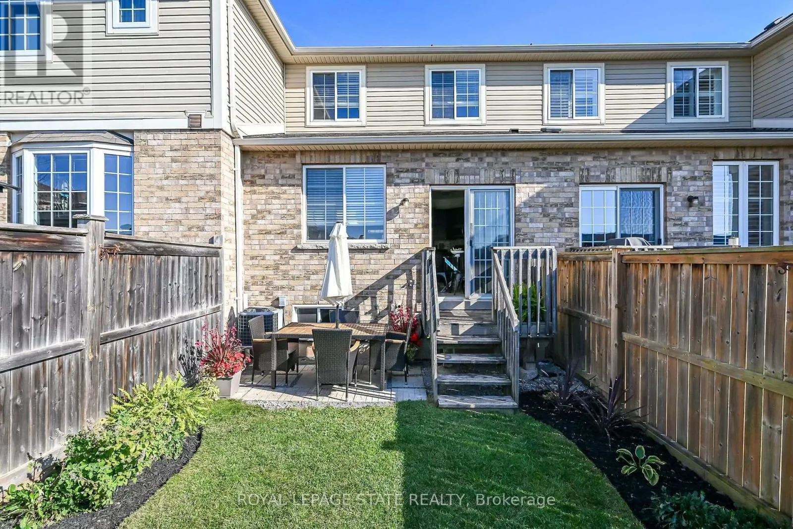 16 BROWVIEW DRIVE