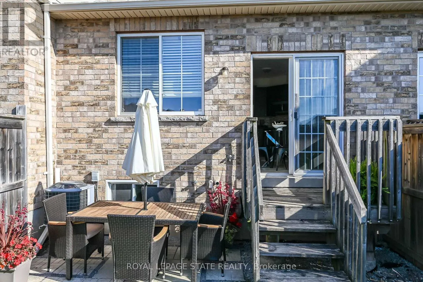 16 BROWVIEW DRIVE